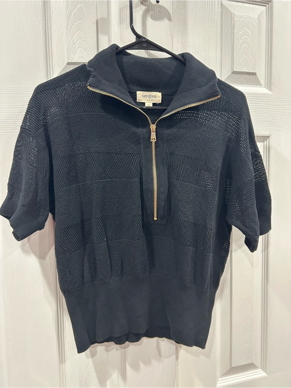 Umgee Black Short-Sleeve Half-Zip Knit Pullover with Gold Zipper